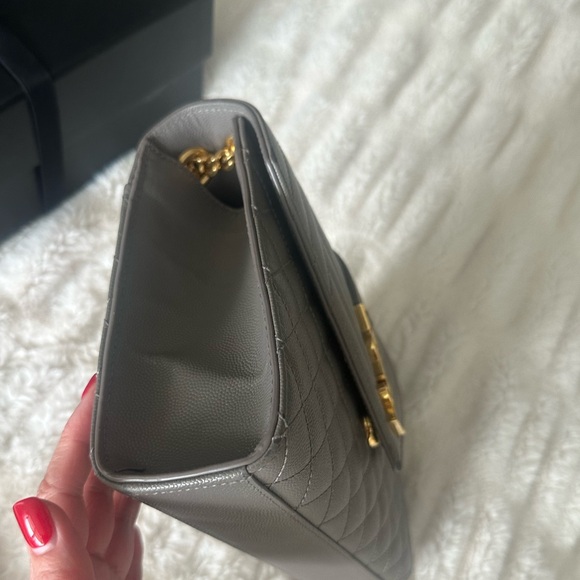 Yves Saint Laurent Gray Quilted Leather Chain Bag - Picture 7 of 16